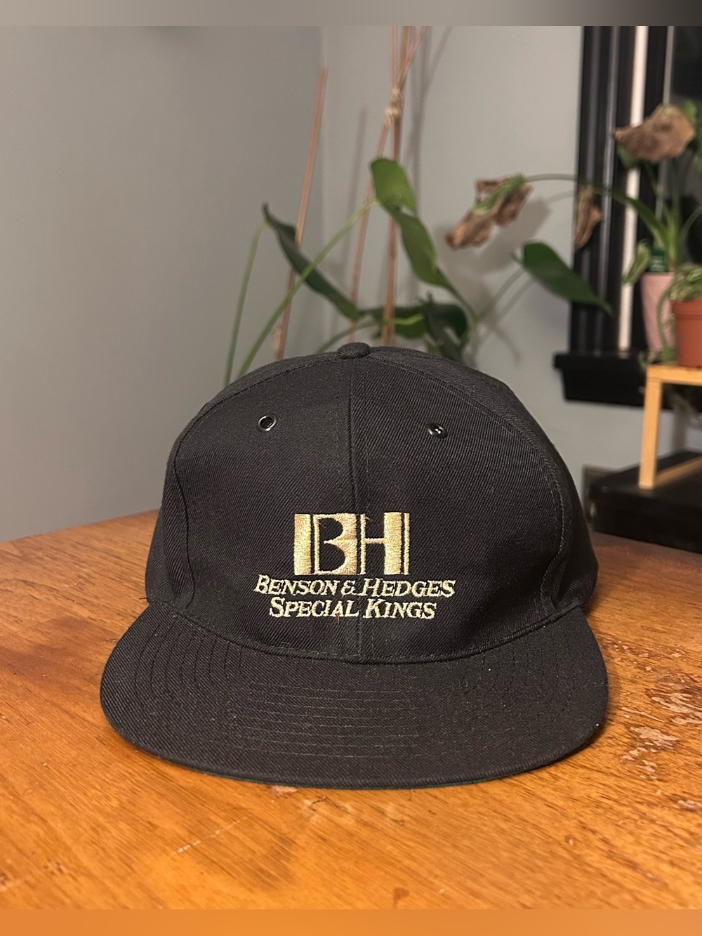 Vintage Benson & Hedges Cigarette Tobacco Embroidered Black Gold Snapback Hat